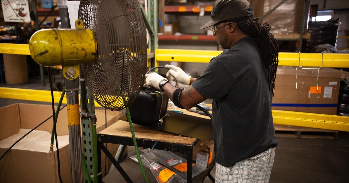 9 Ways Contract Manufacturing Cuts Production Costs